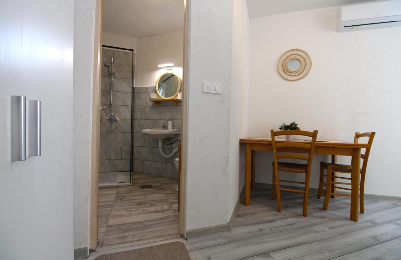 Apartment Josip 1649 Fažana Esterno foto