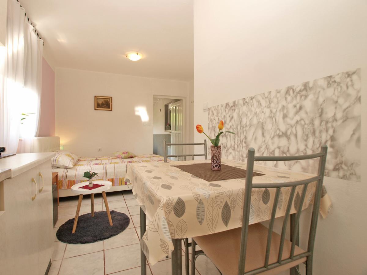 Apartment Josip 1649 Fažana Esterno foto